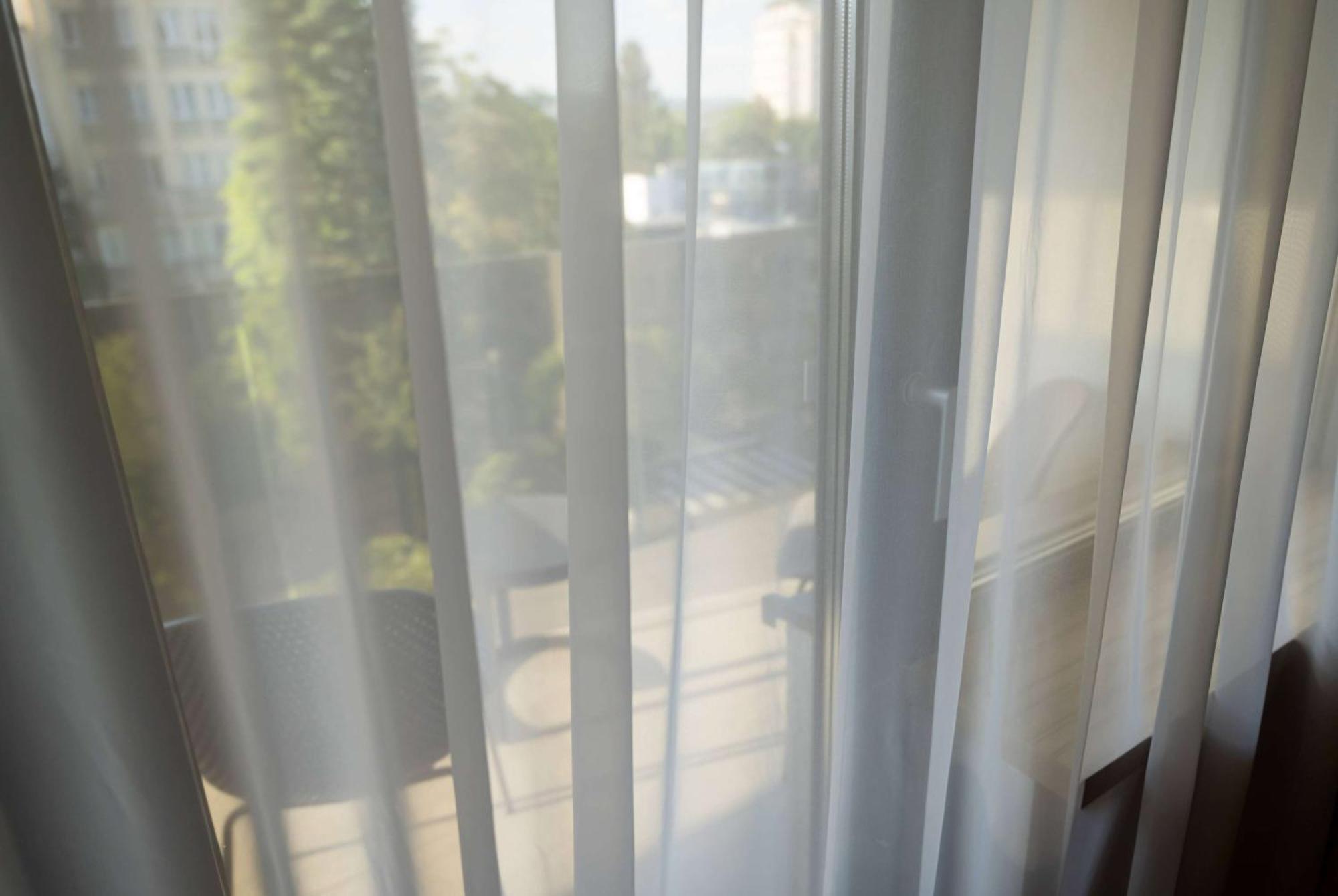 Ramada By Wyndham Ramnicu Valcea Hotell Eksteriør bilde